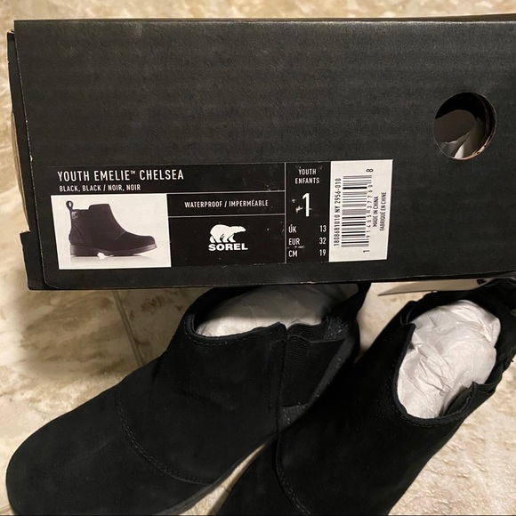 Sorel Shoes Nib Sorel Youth Emelie Chelsea Boot Poshmark